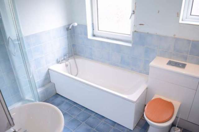  Image of 3 bedroom Terraced house to rent in Lathom Road London E6 at East Ham  London, E6 2DZ