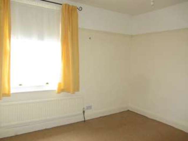  Image of 2 bedroom Detached house to rent in Laud Street Croydon CR0 at Laud Street  Croydon, CR0 1SX