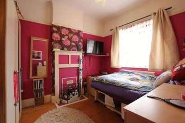  Image of 3 bedroom Bungalow for sale in Laurelhurst Avenue Heswall Wirral CH61 at Laurelhurst Avenue  Pensby, CH61 9NY