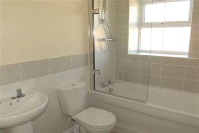  Image of 1 bedroom Detached house to rent in Hollyhocks Close Evesham WR11 at Evesham, WR11 3EQ