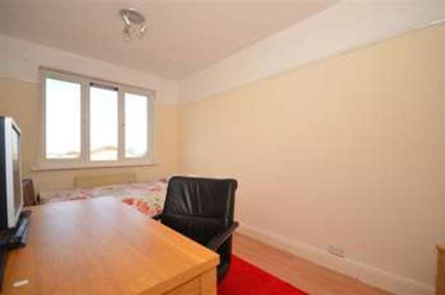  Image of 3 bedroom Terraced house for sale in Lawford Gardens Dartford DA1 at Dartford Kent Dartford, DA1 3AL