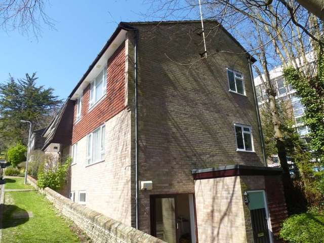  Image of 2 bedroom Flat for sale in Leahurst Court Road Preston Brighton BN1 at Brighton Preston, BN1 6UZ