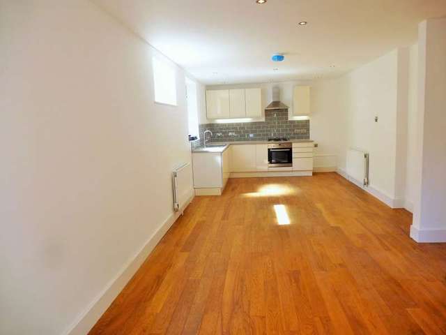  Image of 2 bedroom Flat for sale in Leahurst Court Road Preston Brighton BN1 at Brighton Preston, BN1 6UZ