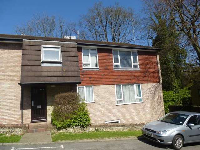  Image of 2 bedroom Flat for sale in Leahurst Court Road Preston Brighton BN1 at Brighton Preston, BN1 6UZ