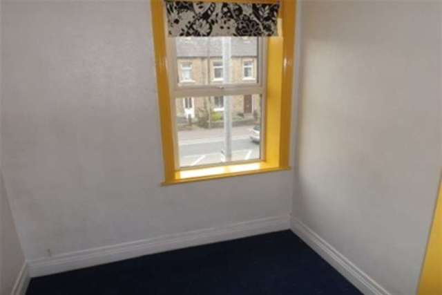  Image of 3 bedroom Detached house to rent in Leeds Road Bradley Huddersfield HD2 at Huddersfield, HD2 1YS