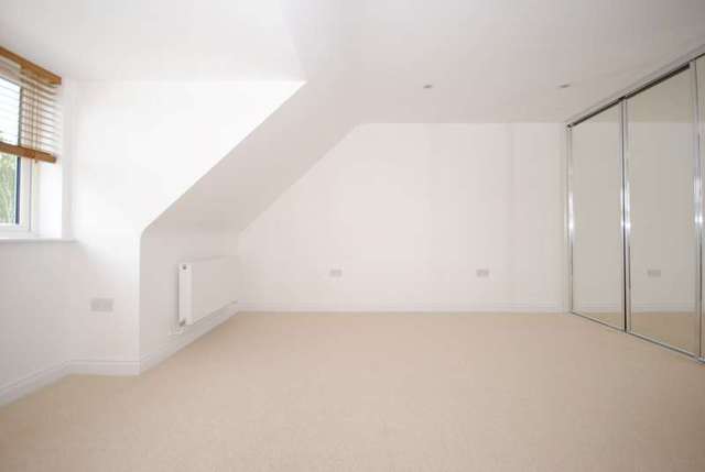  Image of 2 bedroom Apartment to rent in Leicester Road Quorn Loughborough LE12 at Quorn, LE12 8BA
