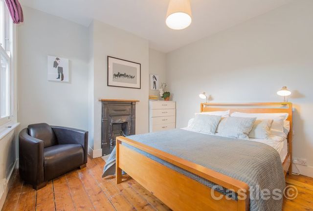  Image of 2 bedroom Terraced house for sale in Leith Road London N22 at Leith Road Wood Green London, N22 5QA