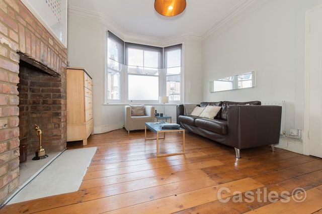  Image of 2 bedroom Terraced house for sale in Leith Road London N22 at Leith Road Wood Green London, N22 5QA
