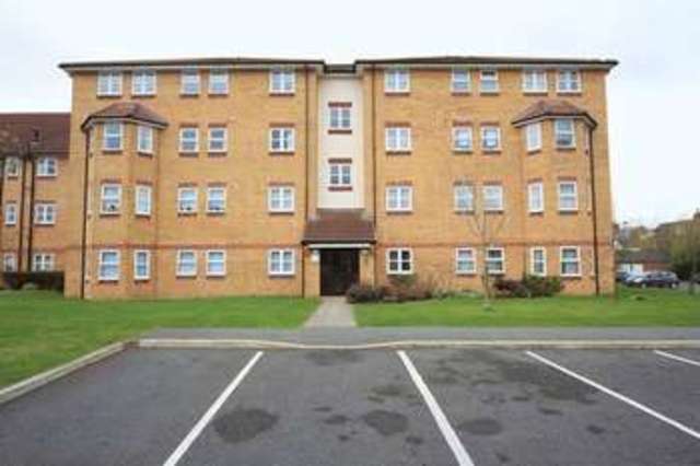  Image of 2 bedroom Flat for sale in Heyesmere Court Aigburth Liverpool L17 at Heyesmere Court  Liverpool, L17 6GE