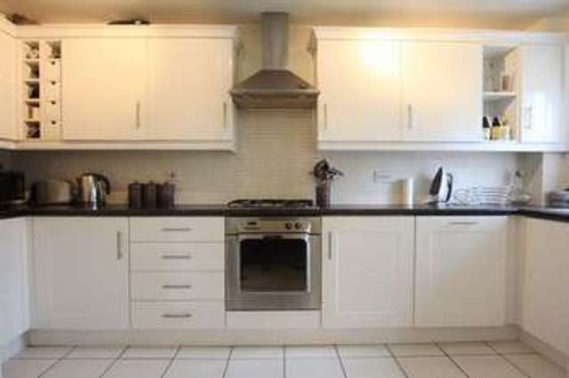  Image of 2 bedroom Flat for sale in Heyesmere Court Aigburth Liverpool L17 at Heyesmere Court  Liverpool, L17 6GE