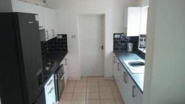  Image of 6 bedroom Terraced house to rent in Leopold Road Kensington Liverpool L7 at Leopald Road  Liverpool, L7 8SP