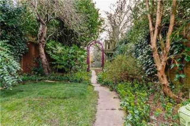  Image of 4 bedroom Detached house for sale in Leys Road Cambridge CB4 at Cambridge, CB4 2AT