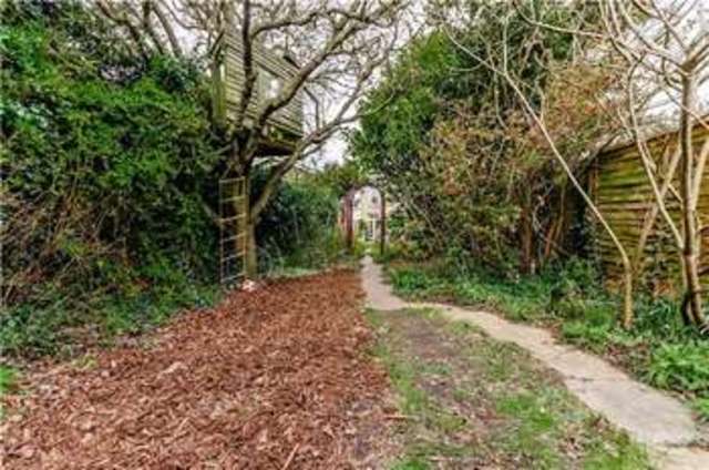  Image of 4 bedroom Detached house for sale in Leys Road Cambridge CB4 at Cambridge, CB4 2AT
