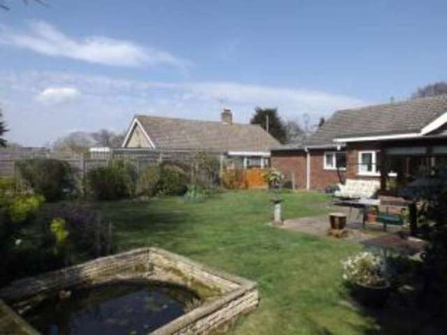  Image of 3 bedroom Bungalow for sale in Homestead Close Lingwood Norwich NR13 at Lingwood Norwich Lingwood, NR13 4AT