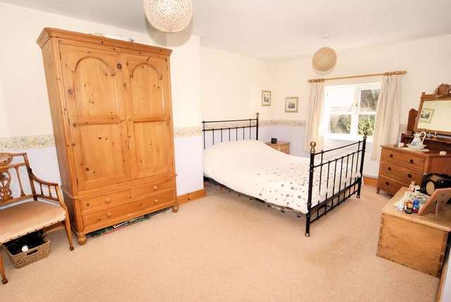  Image of 3 bedroom Semi-Detached house for sale in Lexham Road Litcham King