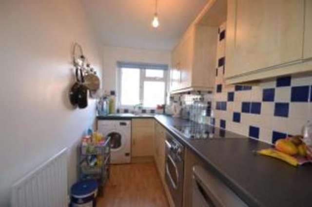  Image of 1 bedroom Flat for sale in Little Thatch Godalming GU7 at Godalming Surrey Farncombe, GU7 3LA