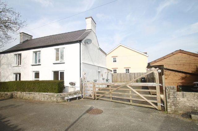  Image of 3 bedroom Semi-Detached house for sale in Lon Foel Graig Llanfairpwllgwyngyll LL61 at Lon Foel Graig  Llanfairpwllgwyngyll, LL61 5RA