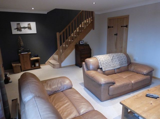  Image of 4 bedroom Detached house for sale in Stad Cae