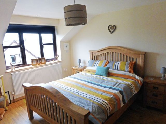  Image of 4 bedroom Detached house for sale in Stad Cae
