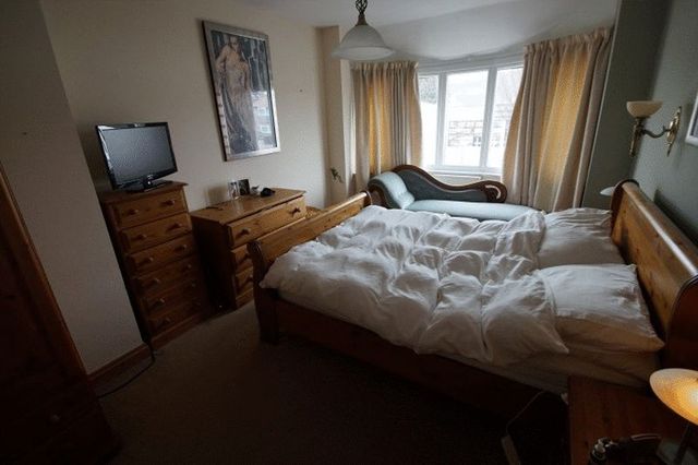  Image of 4 bedroom Semi-Detached house for sale in Locking Road Weston-super-Mare BS22 at Locking Road  Weston-Super-Mare, BS22 8LT