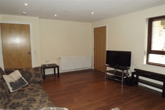  Image of 2 bedroom Terraced house to rent in Lomond Drive Falkirk FK2 at Bainsford Falkirk Falkirk, FK2 7UL