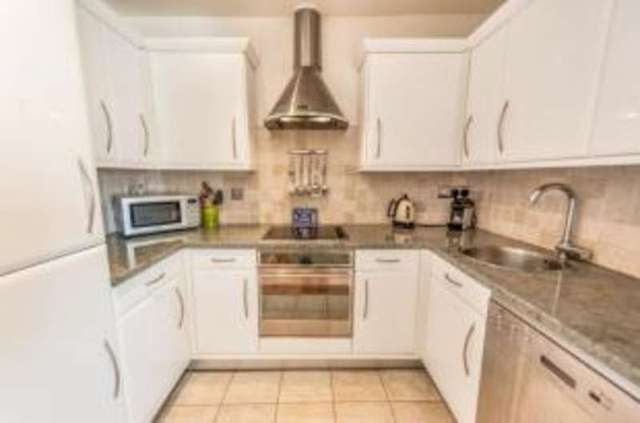  Image of 2 bedroom Flat for sale in Colston Road London SW14 at London  Mortlake, SW14 7PQ