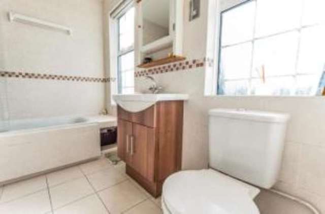  Image of 2 bedroom Flat for sale in Colston Road London SW14 at London  Mortlake, SW14 7PQ