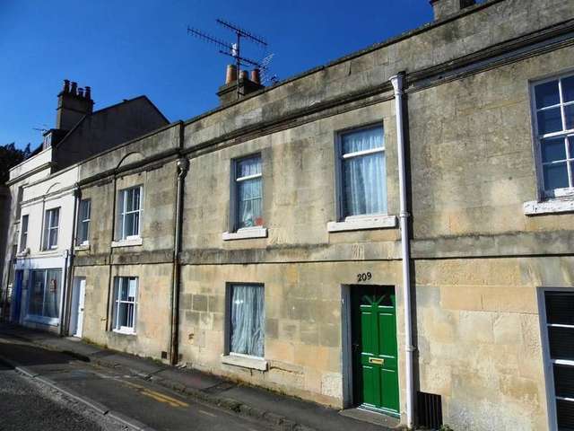  Image of 3 bedroom Terraced house for sale in London Road East Batheaston Bath BA1 at Batheaston Bath Bathford, BA1 7NB