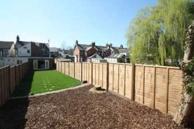  Image of 3 bedroom Flat for sale in London Road Hemel Hempstead HP3 at London Road  Hemel Hempstead, HP3 9SD