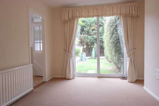  Image of 2 bedroom Detached house for sale in London Road Wokingham RG40 at Wokingham Berkshire Wokingham, RG40 1RD