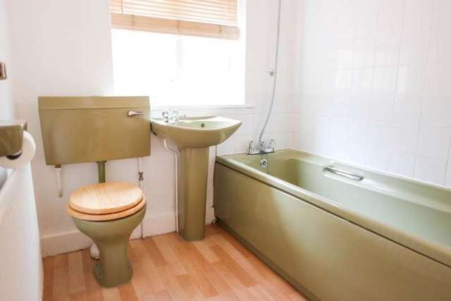  Image of 2 bedroom Detached house for sale in London Road Wokingham RG40 at Wokingham Berkshire Wokingham, RG40 1RD