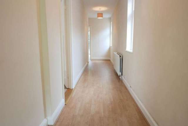  Image of 2 bedroom Detached house for sale in London Road Wokingham RG40 at Wokingham Berkshire Wokingham, RG40 1RD