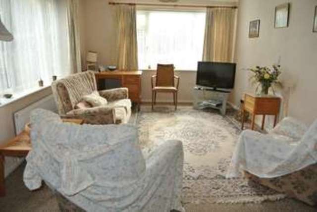  Image of 2 bedroom Detached house for sale in Longcliffe Road Grantham NG31 at Longcliffe Road  Grantham, NG31 8DX