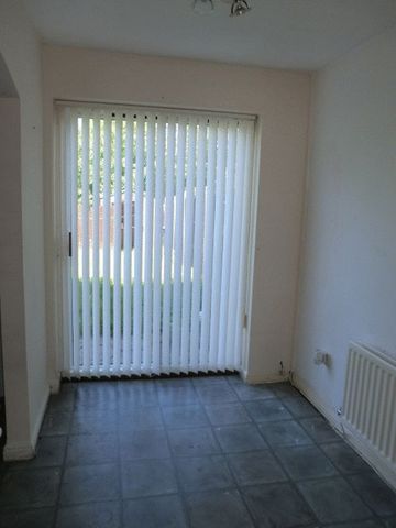  Image of 2 bedroom Semi-Detached house to rent in Longdown Road Liverpool L10 at Longdown Road Fazakerley Liverpool, L10 4US