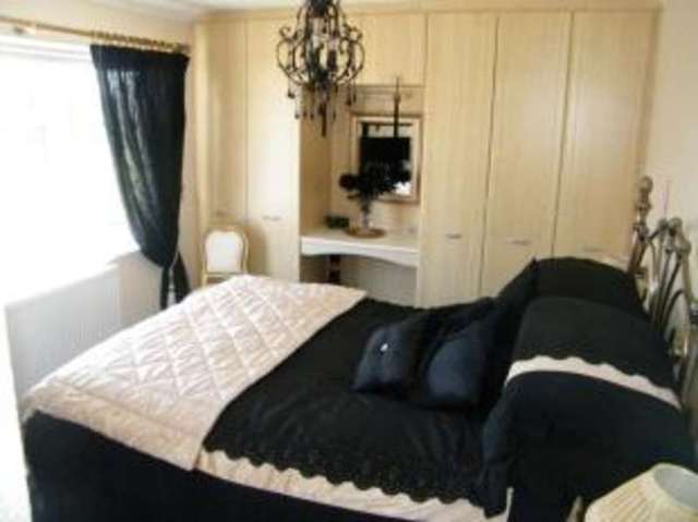  Image of 2 bedroom Detached house for sale in Falcon Park Longstanton Cambridge CB24 at Longstanton Cambridge Longstanton, CB24 3DB