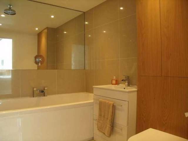  Image of 1 bedroom Flat to rent in Lower Oldfield Park Bath BA2 at Oldfield Park Bath Corston, BA2 3HP