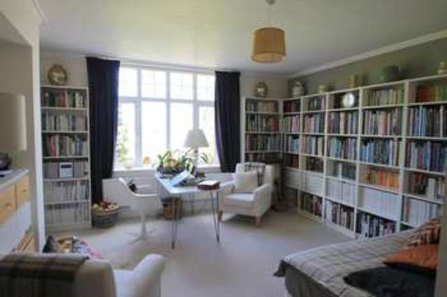  Image of 2 bedroom Flat for sale in Lower Quinton Lower Quinton Stratford-upon-Avon CV37 at Lower Quinton Stratford-Upon-Avon, CV37 8SG