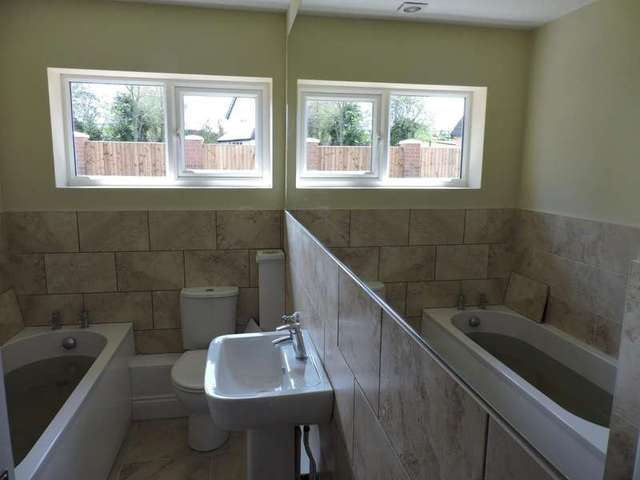  Image of 4 bedroom Chalet to rent in Lower Road Hemingstone Ipswich IP6 at Lower Road Hemingstone Ipswich, IP6 9RT