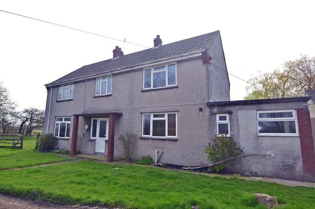  Image of 4 bedroom Detached house to rent in Lower Strode Road Clevedon BS21 at Lower Strode Road  Clevedon, BS21 6UU