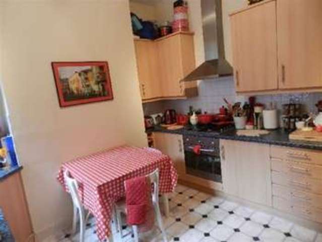  Image of 2 bedroom Property to rent in Lurline Gardens London SW11 at Lurline Gardens London London, SW11 4DG