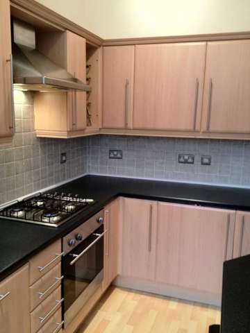  Image of 2 bedroom Flat for sale in Elmsley Road Mossley Hill Liverpool L18 at Mossley Hill Liverpool Mossley Hill, L18 8AY