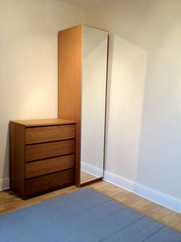 Image of 2 bedroom Flat for sale in Elmsley Road Mossley Hill Liverpool L18 at Mossley Hill Liverpool Mossley Hill, L18 8AY