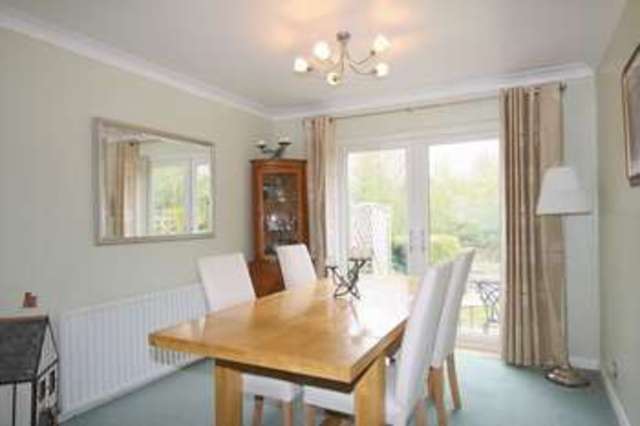  Image of 4 bedroom Terraced house for sale in In The Ray Maidenhead SL6 at In the Ray  Maidenhead, SL6 8DH