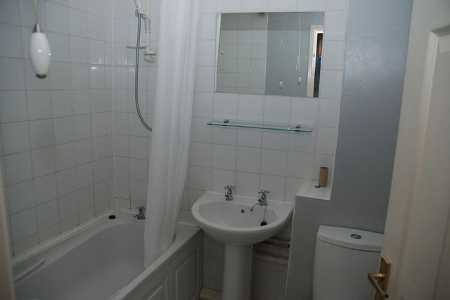  Image of 3 bedroom Semi-Detached house to rent in Mallet Road Ivybridge PL21 at Mallet Road  Ivybridge, PL21 9TD