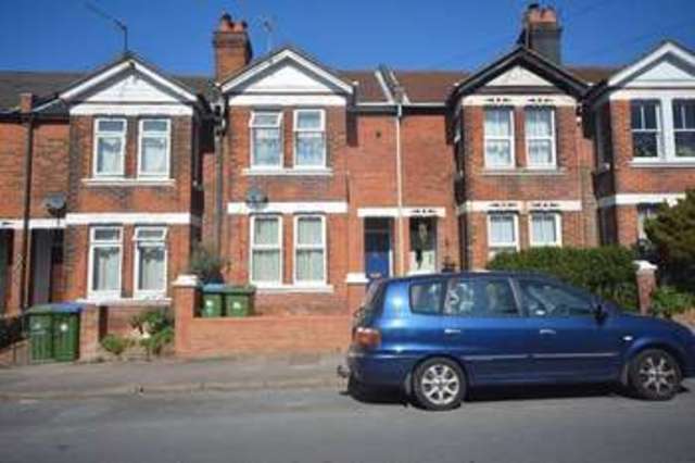  Image of 3 bedroom Terraced house to rent in Malmesbury Road Shirley Southampton SO15 at Malmesbury Road  Southampton, SO15 5FR