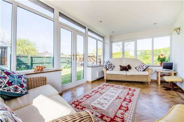  Image of 4 bedroom Chalet for sale in Malthouse Way Barrington Cambridge CB22 at Barrington, CB22 7RR