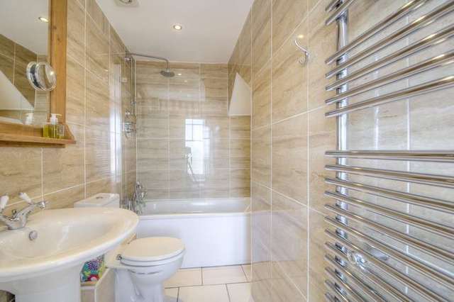  Image of 3 bedroom Flat for sale in Maltravers Street Arundel BN18 at Arundel  Arundel, BN18 9BU