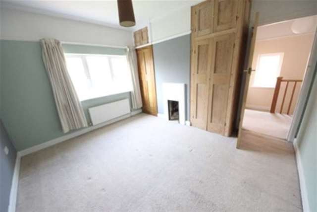  Image of 3 bedroom Detached house to rent in Manor Road Guildford GU2 at Guildford, GU2 9NE