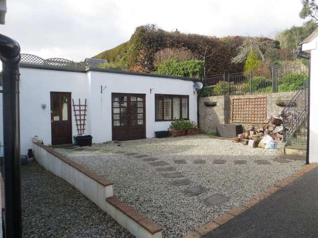  Image of 5 bedroom Detached house for sale in Manor Road Bishopsteignton Teignmouth TQ14 at 14 Manor Road  Teignmouth, TQ14 9SU