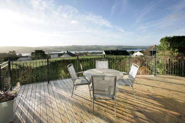  Image of 5 bedroom Detached house for sale in Manor Road Bishopsteignton Teignmouth TQ14 at 14 Manor Road  Teignmouth, TQ14 9SU